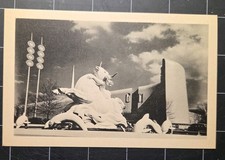 Group of 9 Postcards of Sculpture at 1939 1940 New York World  s Fair Postcards.