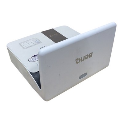 BenQ MX850UST DLP Beamer 2500 Lumen 2000 Stunden ohne Fernbedienung