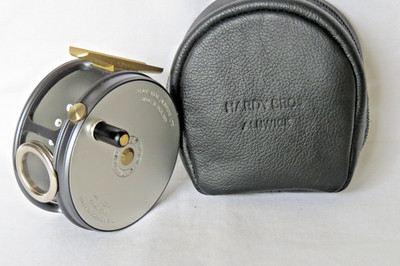 NEU HARDY 1921 BREITE SPULE PERFEKT 3 1/4'' FLIEGENROLLE DREHBARE SCHNURFÜHRUNG L H W