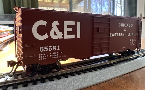 InterMountain Railway HO RTR 45417-03 40’ PS-1 vagón de caja C & E I #65581 NY | Zustand: New