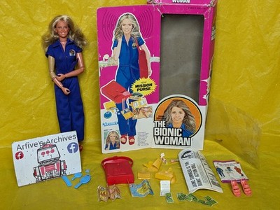    Vintage BIONIC WOMAN MISSION PURSE w box beater Kenner 1977   
