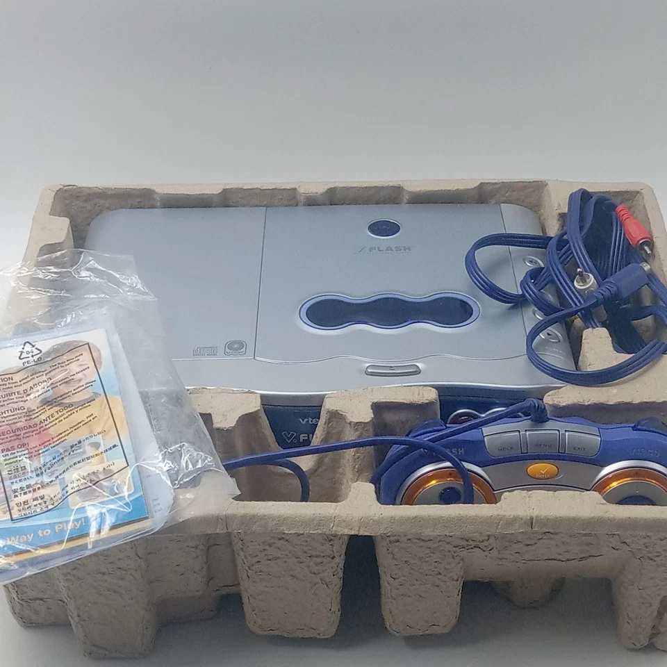 VTech VFlash Home Entertainment System Includes Console & Controller No Games - Image 2 of 4