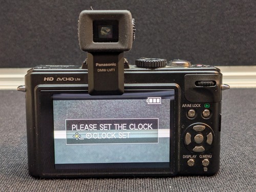 Panasonic Lumix DMC-LX5 Compact Digital Camera + DMW-LVF1 Viewfinder & Charger - Picture 6 of 9