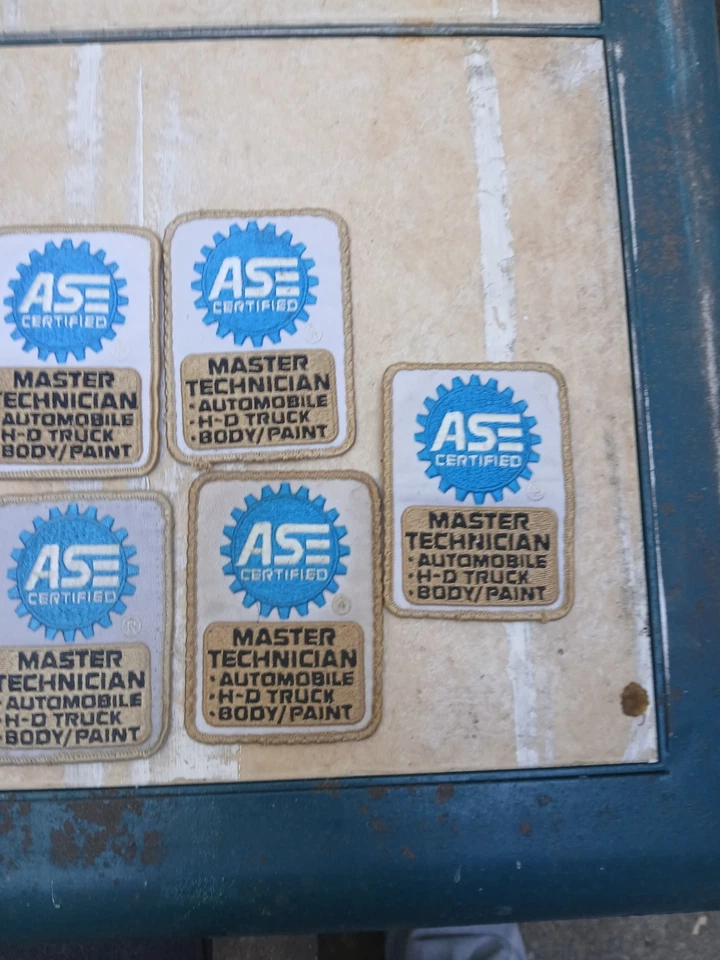 Parche Multi Master certificado ASE Foto 4 de 4