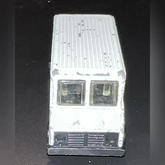 Vintage Hot Wheels -  Incredible Hulk 1976 Van - Image 3 of 4