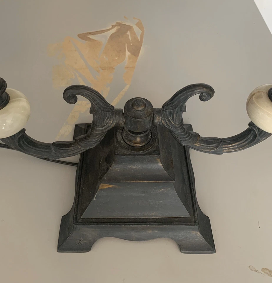 Currey and Company - 6353 - Lámpara de mesa candelabro de dos brazos - latón antiguo bronce Foto 4 de 4