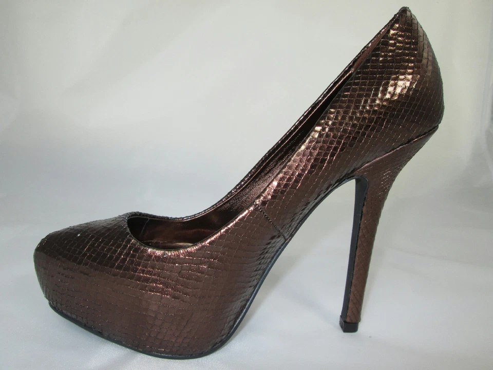 Женские бронзовые туфли-лодочки FERGIE «BUNNY» размер 8 со змеиным принтом на каблуках - Изображение 2 из 4