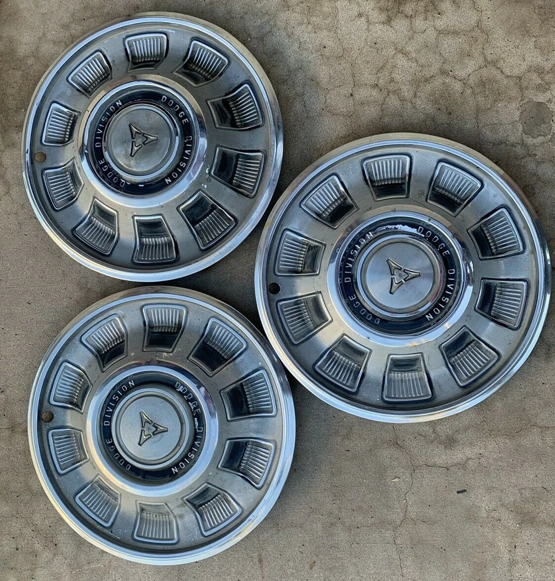Dodge division hubcaps deals