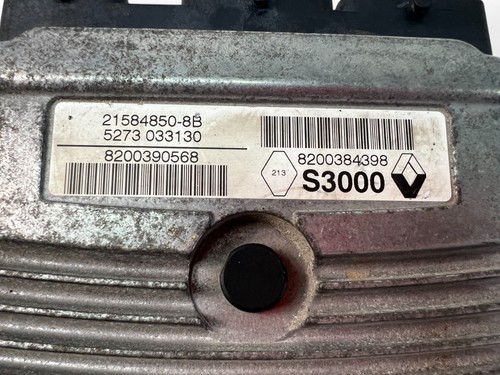 OP1112 RENAULT Engine Control Unit ECU 8200390568 8200384398 - Picture 3 of 5