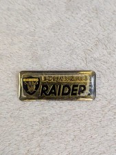 Vintage Los Angeles Raiders NFL Football Team Pin Badge Collectible Gold
