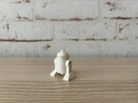 LEGO Star Wars Minifigure: Astromech Droid Snowman R2-D2 - sw0424 - From Set 9509