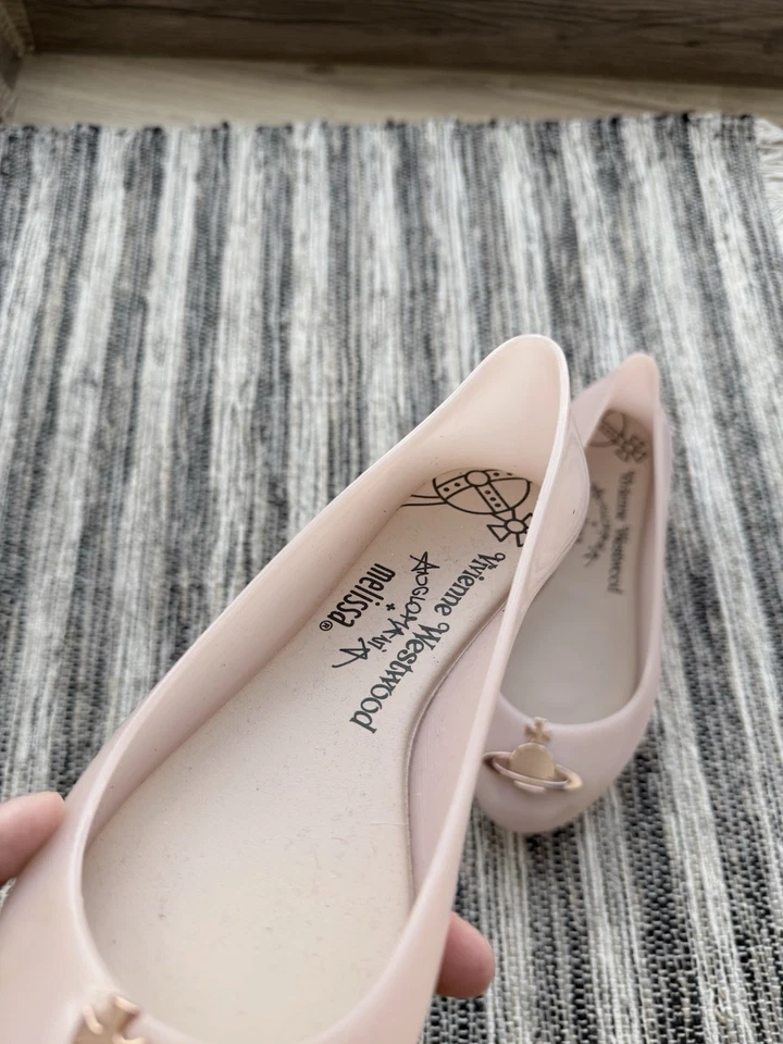 Vivienne Westwood Melissa With a Gold Badge Pink Studded Bow decal  EU 38 US 7 - Image 4 of 4