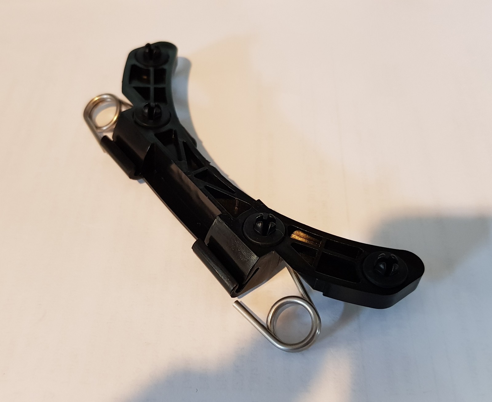 VOLVO S60 S80 V70 XC70 XC90 FUEL FLAP HINGE BRACKET WITH SPRING 30649879 eBay