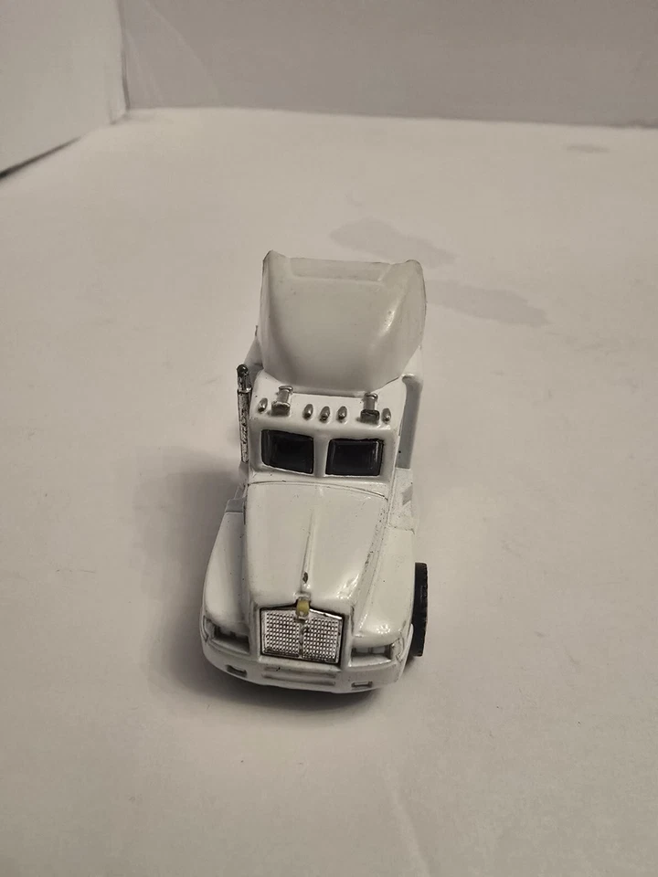 Semirremolque Maisto Ford Hauler Kenworth T2000 suelto sin caja Foto 3 de 4