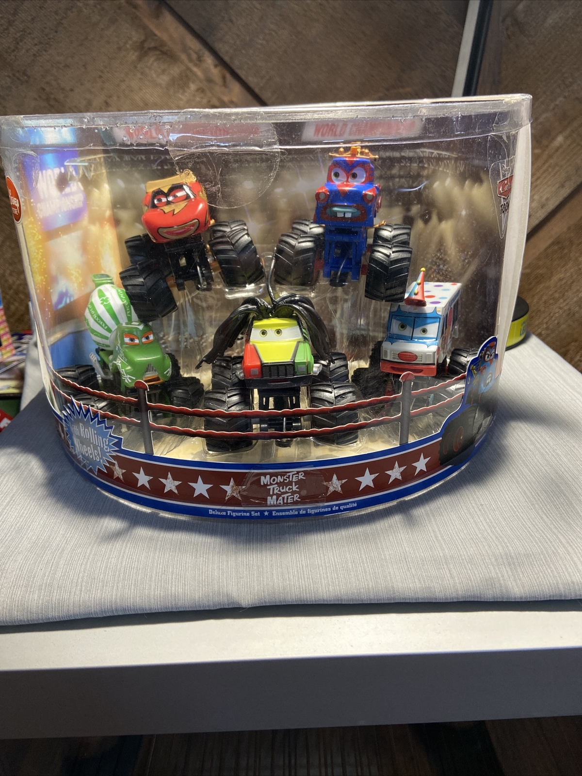 disney deluxe monster truck mater figure set