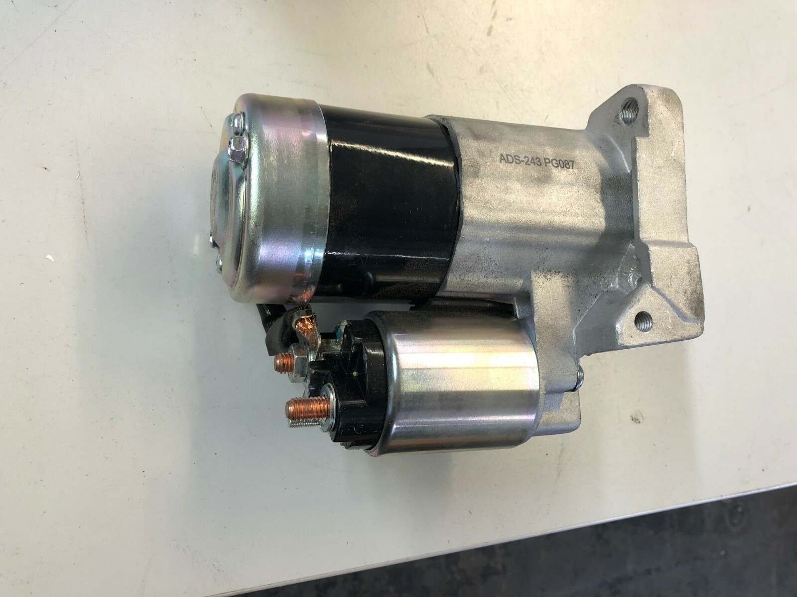 Démarreur Starter ADS-227 - Démarreur ATK Reconditionné 12V 1,4kW Nissan Diesel