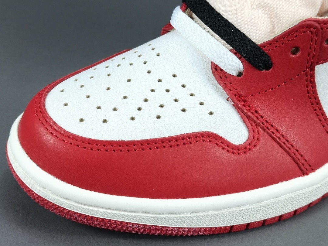 NikeAirJordan1 HighOGLost ＆Found/Chicago Nike Air Jordan 1 Retro High OG Lost And Found Chicago
