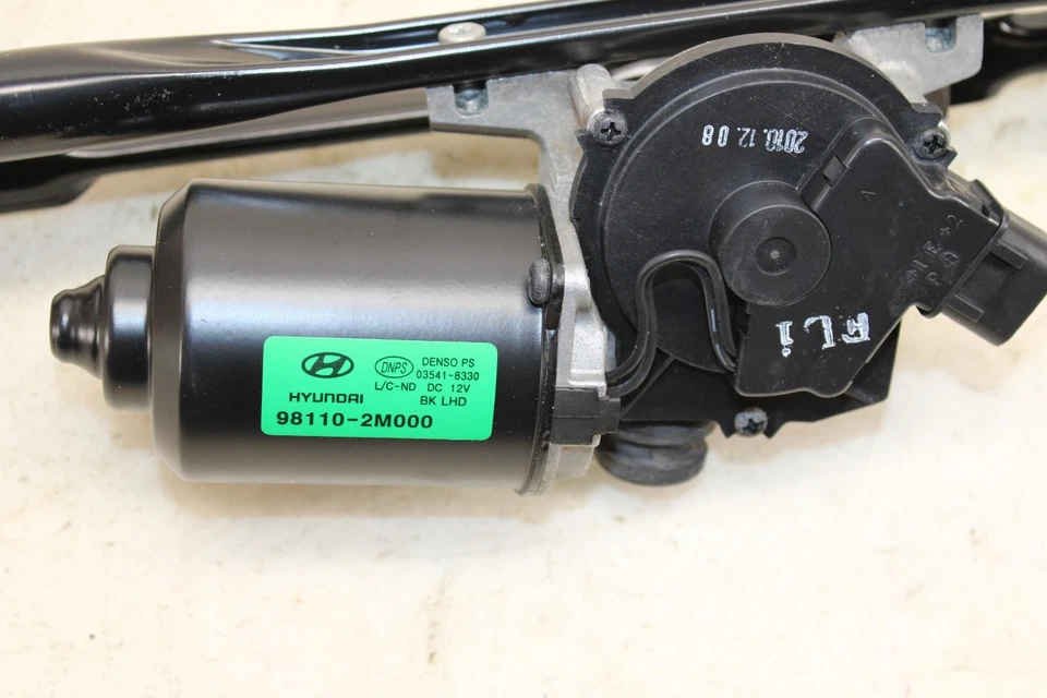 Hyundai Genesis 2010-2016 cupé motor limpiaparabrisas con acoplamiento 98110-2M000 OEM EG82 LR32 Foto 4 de 4