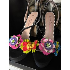 Betsey Johnson Carra Floral Applique Platform Block Heels Size 7 NWOB