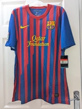 BNWT FC Barcelona Home Football Shirt 2011/12. Mens Large.