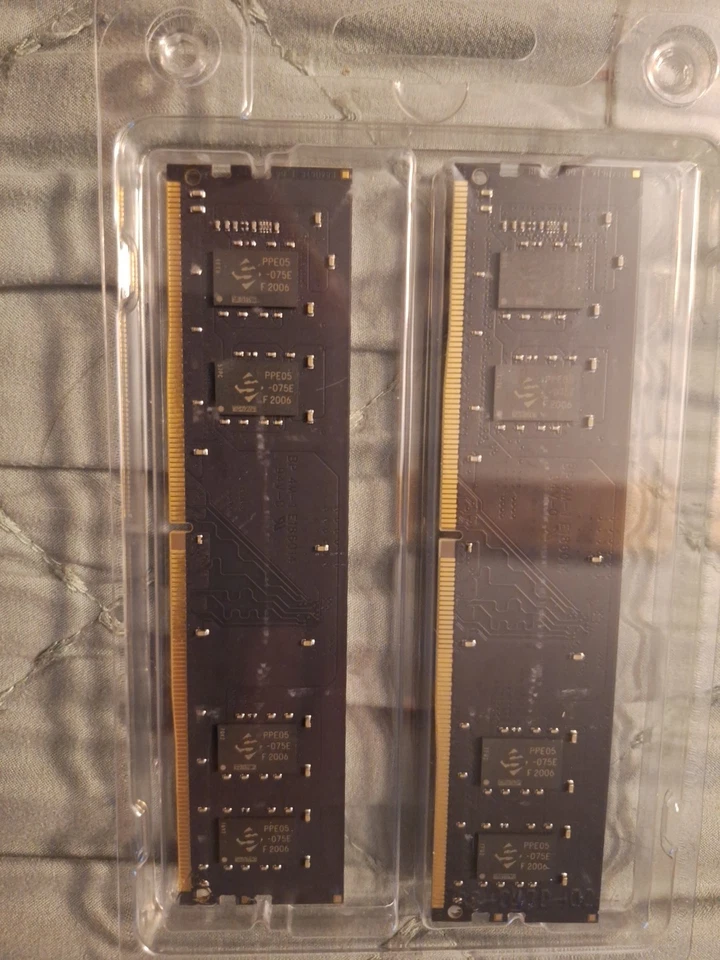 Patriot PSD44G266682B 8GB (2 X 4GB) DDR4 2666MHz (Never Used) - Image 2 of 2