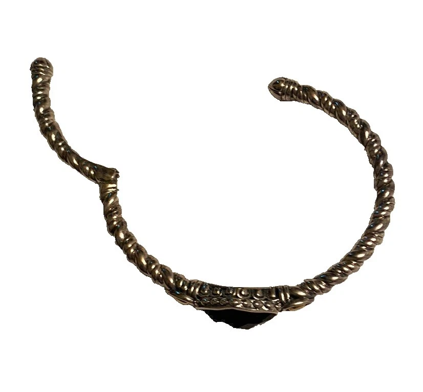 Brazalete Jai de plata de ley y oro de 14kt piedra de ónix Foto 3 de 4