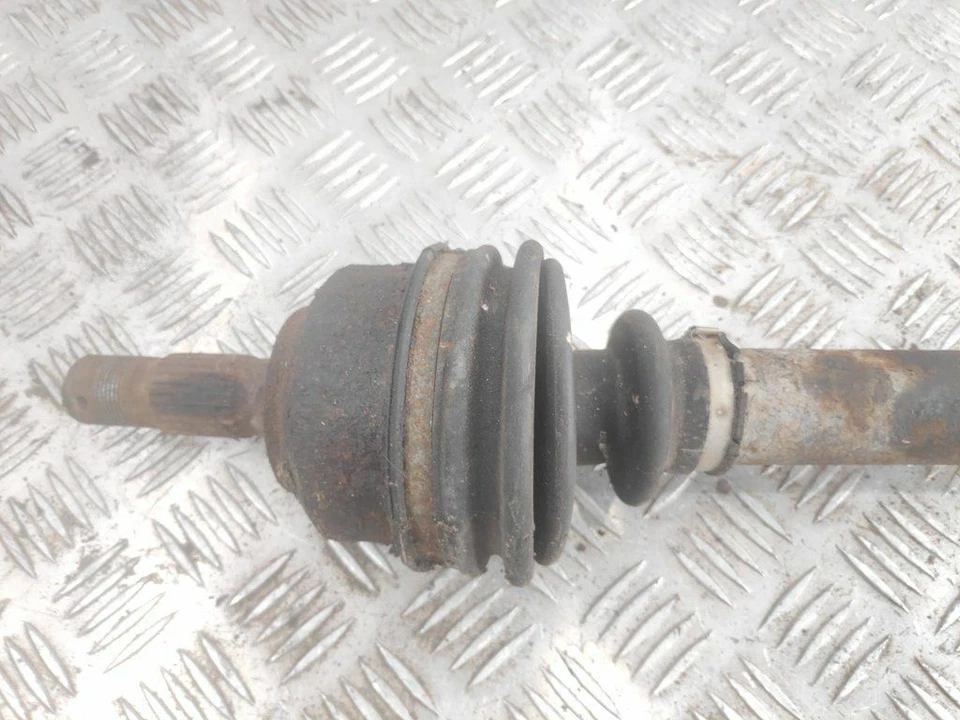 Árbol de transmisión delantero izquierdo peugeot 306 2.0 hdi 66kw 2001 Foto 2 de 4