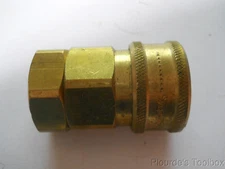 Used 1/2" npt Snap-Tite Brass Quick Disconnect Coupler Socket, Valved, BVHC8-8F