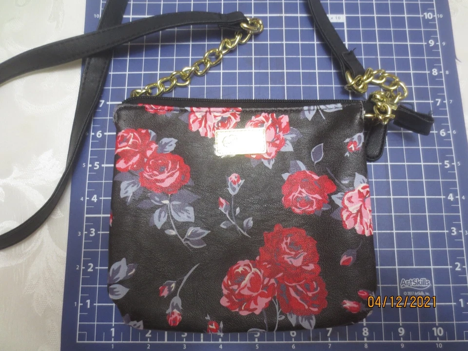 Luv BETSEY JOHNSON Black w/ Red &  Pink Rose Crossbody Bag Purse Chain Strap