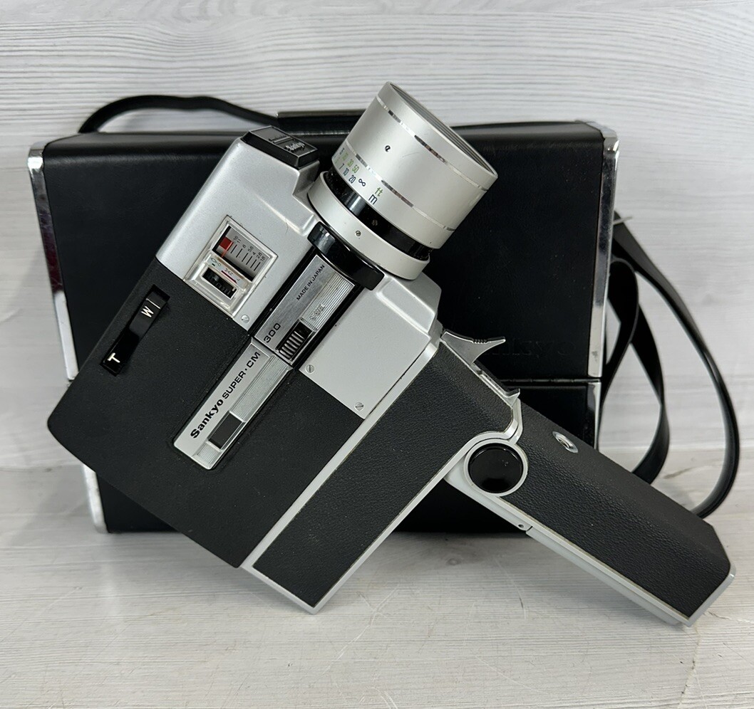 Sankyo Super CM300 Super Cine Film Camera With Case Battery