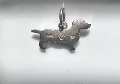 Pomellato Dodo 18K Yellow Gold Dachshund Dog Charm Pendant Rare Retired