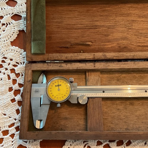 NSK Japan Micrometer Vernier Caliper 780-701, 6” with Original Wood Box - 第 2/12 張圖片