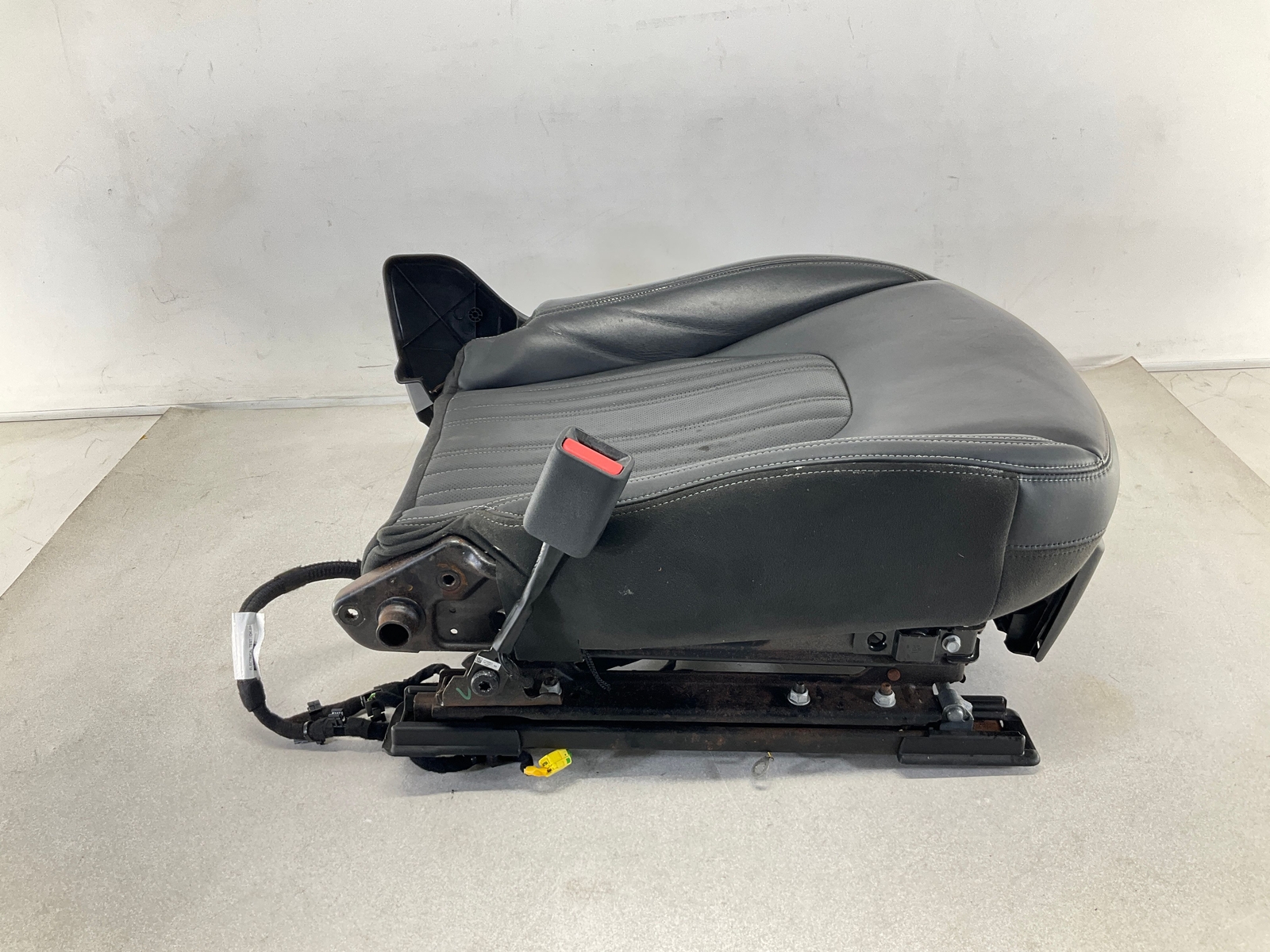 17-20 MASERATI Levante Front Left Driver Lower Seat OEM C