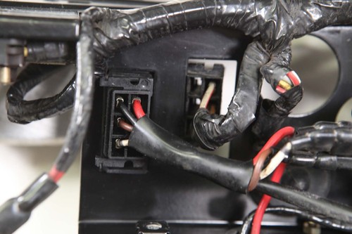 70-73 OEM Porsche 911S 911E MFI Electrical Console Fuse Box 3 911.610.103.00 B2 - Picture 10 of 13