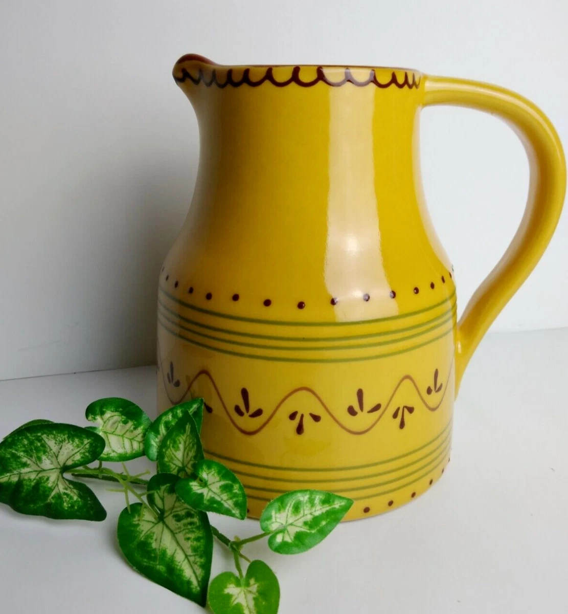 Plancha Bobby Flay Mustard Color Pottery Stoneware Pitcher made in