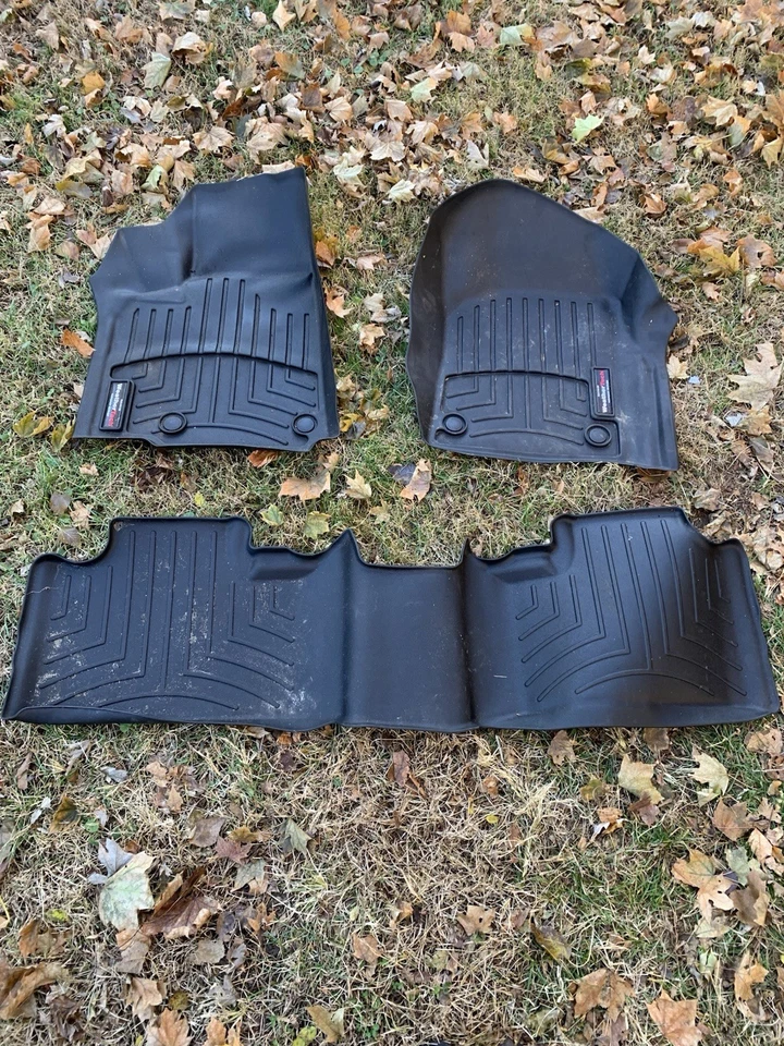 Forro de piso WeatherTech para Dodge Durango 2016-2025 - primera y segunda fila, negro Foto 2 de 2