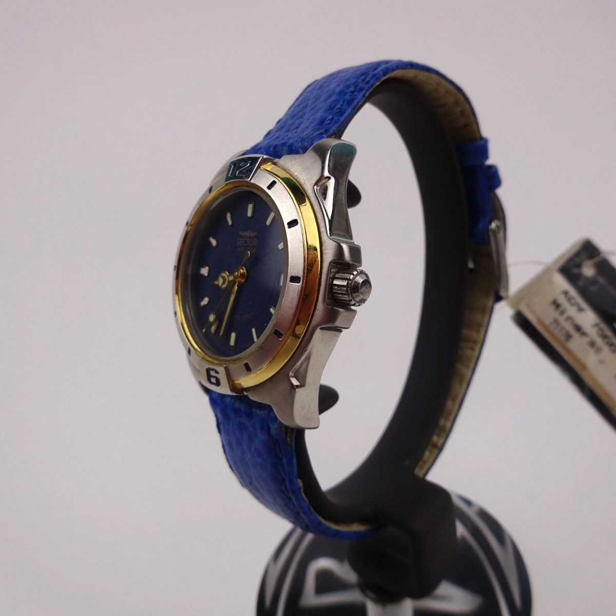 Sector No Limits Women's Watch ADV 7000 St. Steel Swiss Quartz Leather 30 mm View 3