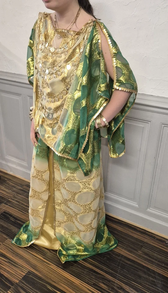 Tenue traditionnelle chaoui algérienne melhfa berbère verte et or galons sequins - Photo 2/4