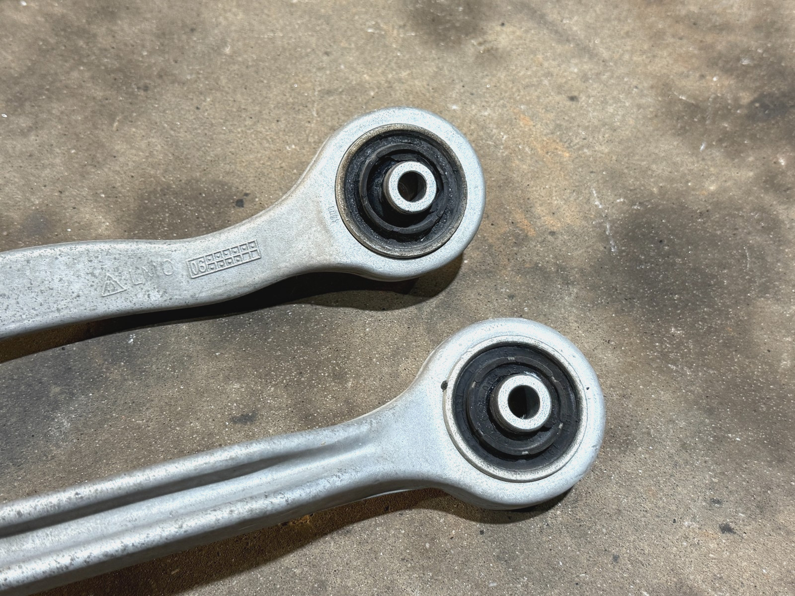 06-12 Bentley Continental Flying Spur Front Right Control Arm Set of 4 PO44 OEM