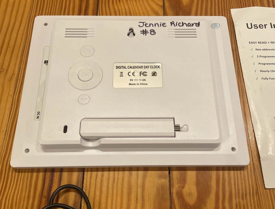 Johnziny 7 3/4 pulgadas calendario digital día fecha reloj - 5 opciones de alarma con atenuación automática Foto 3 de 4