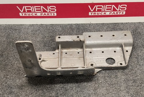 PETERBILT 379 13-04190L GUSSET-HOOD CORNER