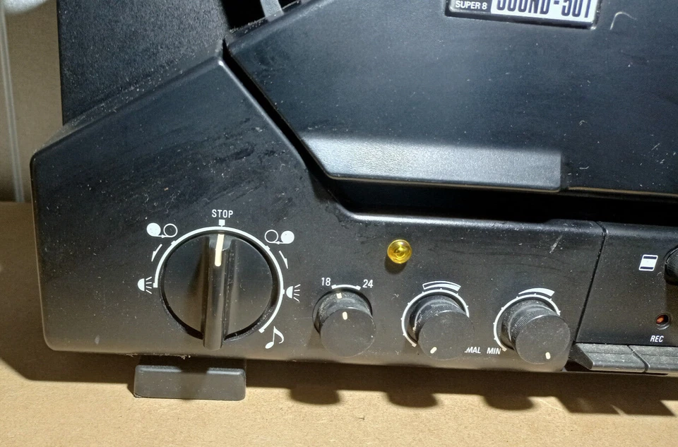 Sankyo Sound-501 8mm Cine Film SOUND PROJECTOR Made in Japan - FOR PARTS - Image 2 of 4