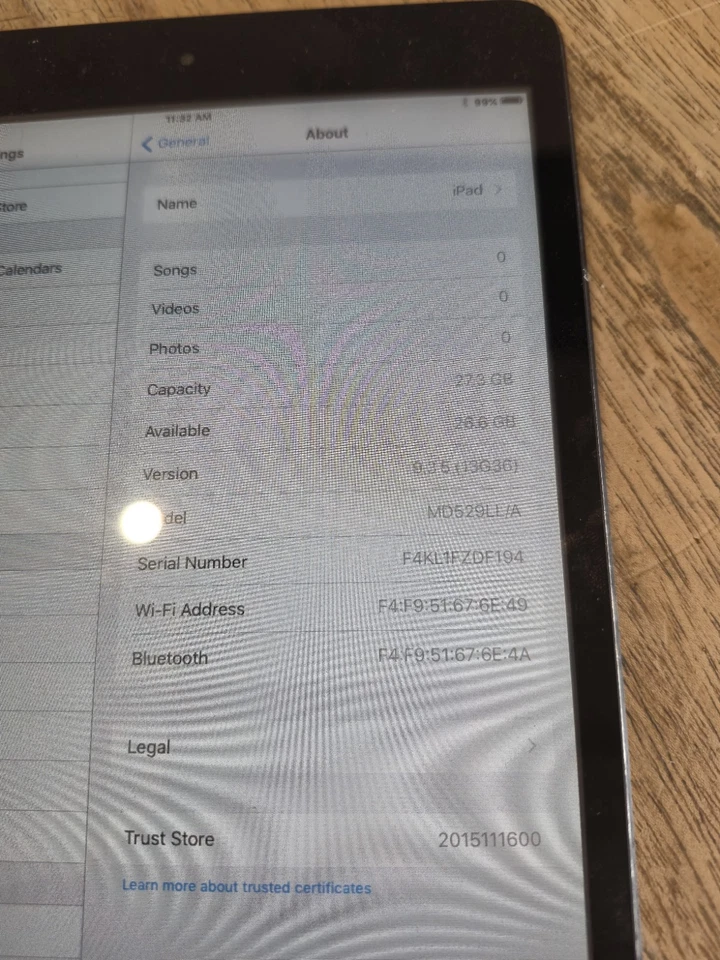 iPad mini - A1432 - 16GB - WiFi - Black - Tablet by Apple - Screen Lifting - Image 2 of 4