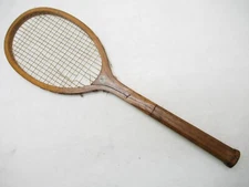 VINTAGE N.J. MAGNAN CORP. "FAIRFIELD" WOODEN TENNIS RACQUET. ANTIQUE / DISPLAY