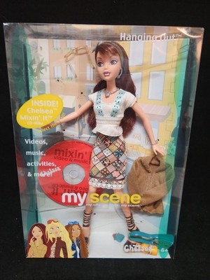 Vtg. 2003 Mattel My Scene Hanging Out Chelsea Doll W Accessorie & CD-Rom