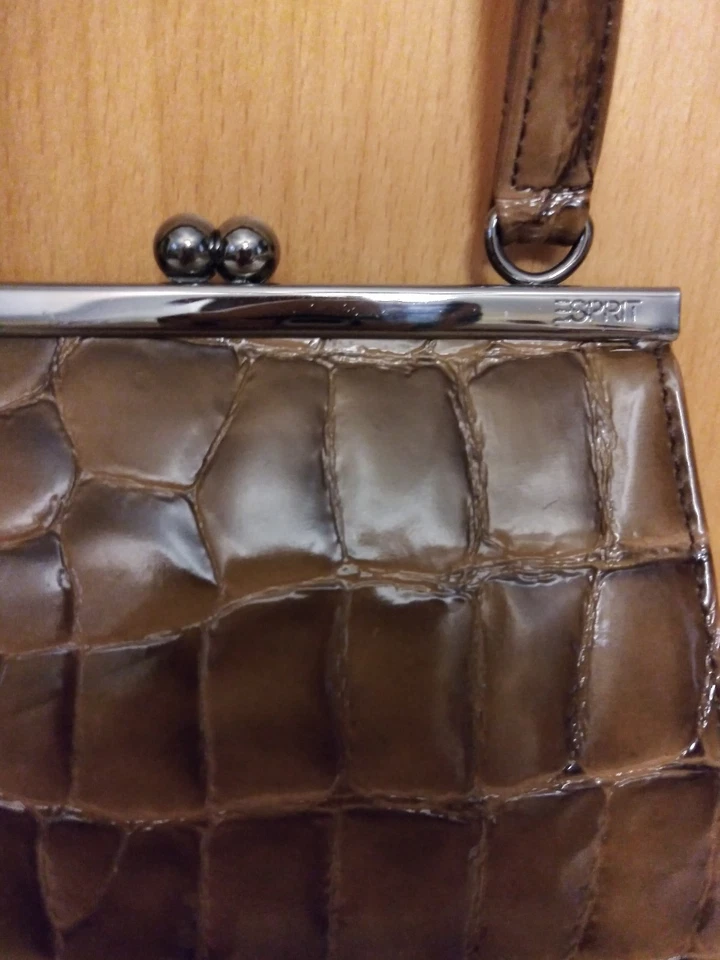 Mini monedero Esprit vintage marrón imitación cocodrilo cocodrilo Foto 2 de 4