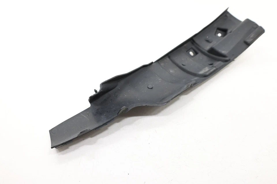 Ford Transit-350 2015-2025 guardabarros delantero derecho protector contra salpicaduras trasero OEM Foto 2 de 4