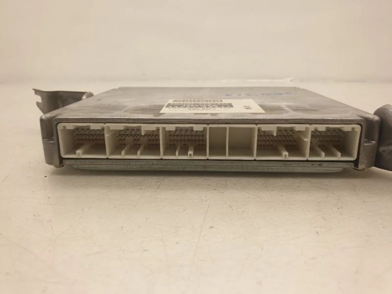 Toyota Sienna 2004 motor módulo de control electrónico montaje ECM Foto 2 de 4