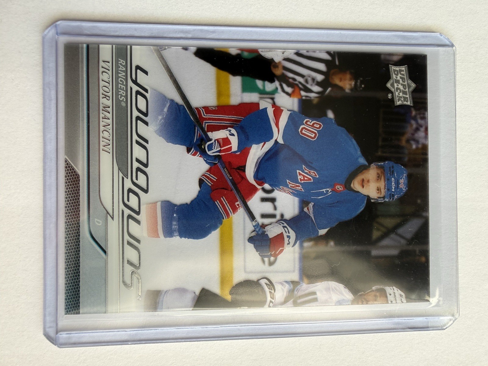 2024-25 Upper Deck Series 2 - Young Guns Victor Mancini #464 Clear Cut (RC)