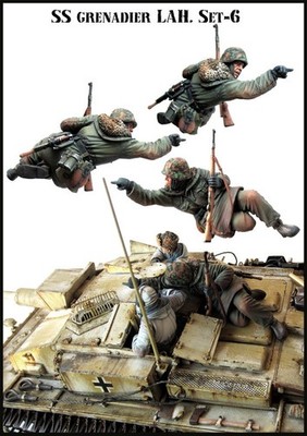 Evolution Miniatures 1/35 WWII German Grenadiers LAH (1 Figure)